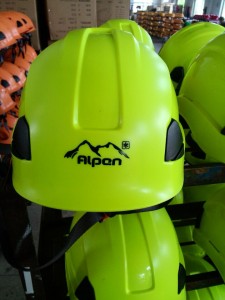 Working aloft and outdoor climbing yellow safeti helmet skilling hard hat rescue safety helmet